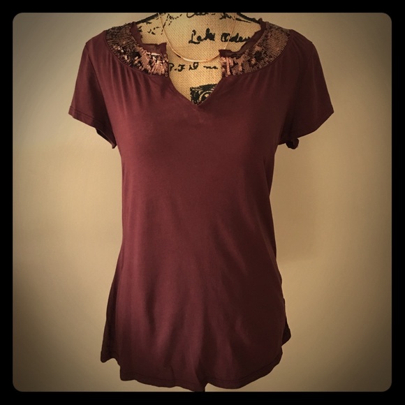 ๐3/$20๐ Brown Banana Republic Sequined Top - Picture 1 of 4